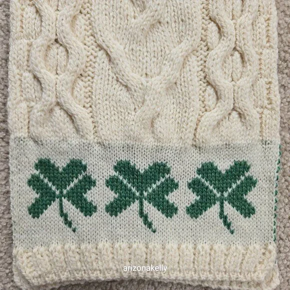 Aran Woolen Mills Merino Wool Scarf with Shamrocks Ireland - Picture 6 of 10